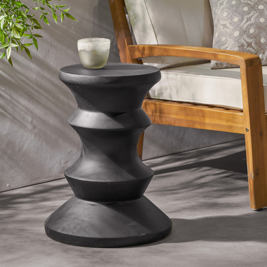 EUREKA 22 MGO SIDE TABLE  62359.00BLK